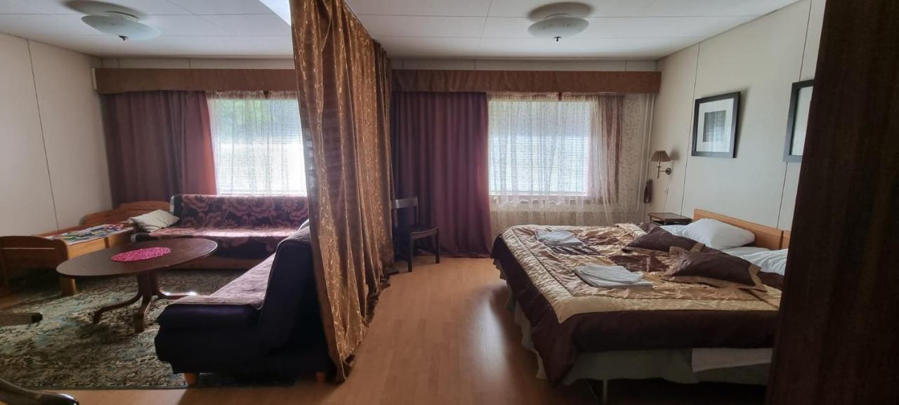 Hotel Villa Vanessa Siltakylä Eksteriør bilde