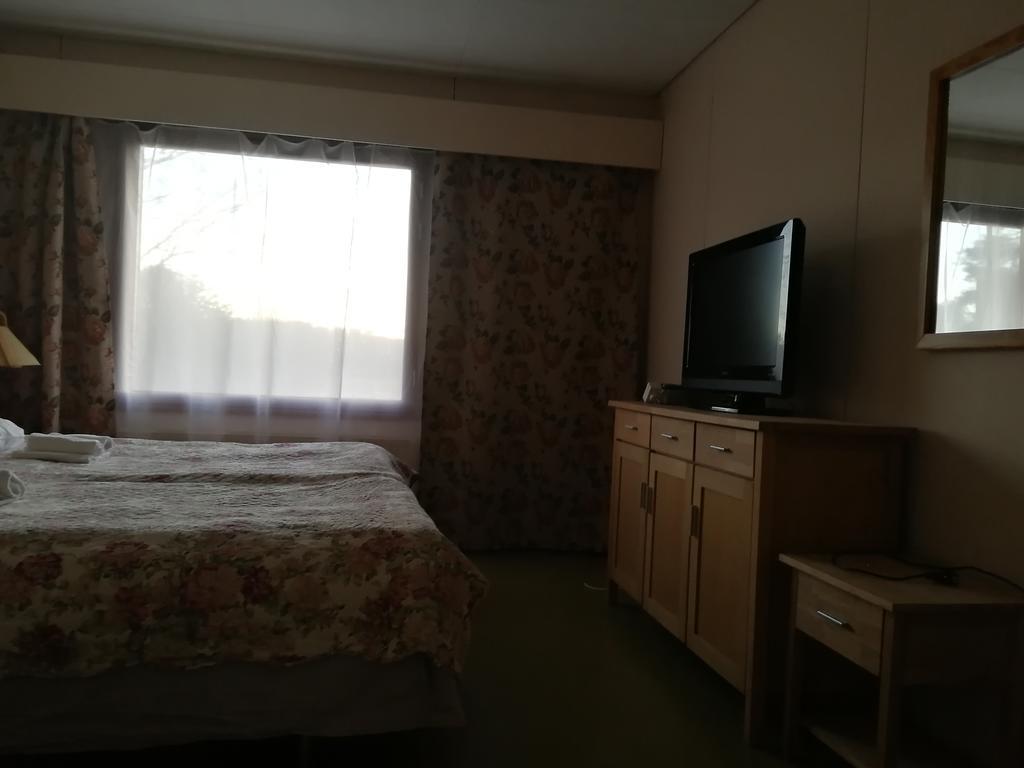Hotel Villa Vanessa Siltakylä Eksteriør bilde
